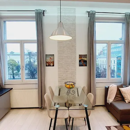 2 Separated Apts In 1 Price! Unique Downtown Views Apartament *